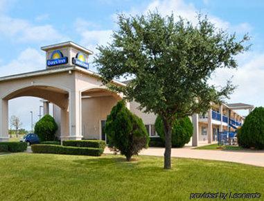 Days Inn By Wyndham Ennis Exterior photo
